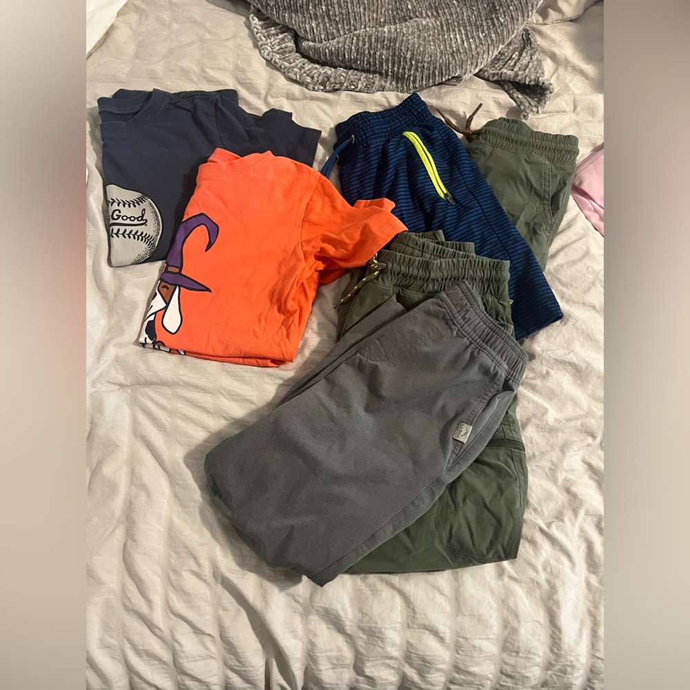 Eddie Bauer, Life Is Good and LL Bean Boys Lot